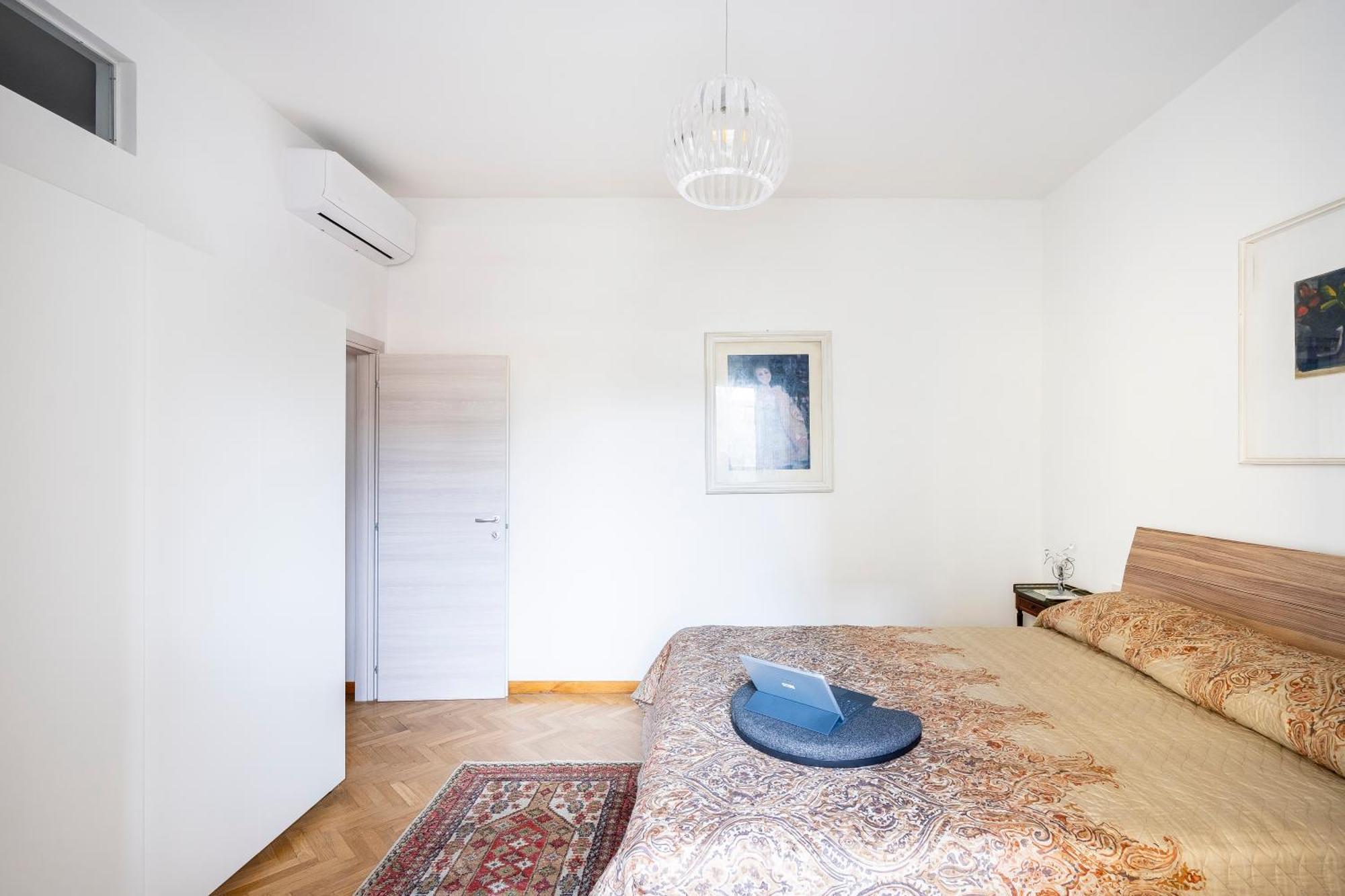 Flat Moon Over Florence Terrace And Free Parking Esterno foto